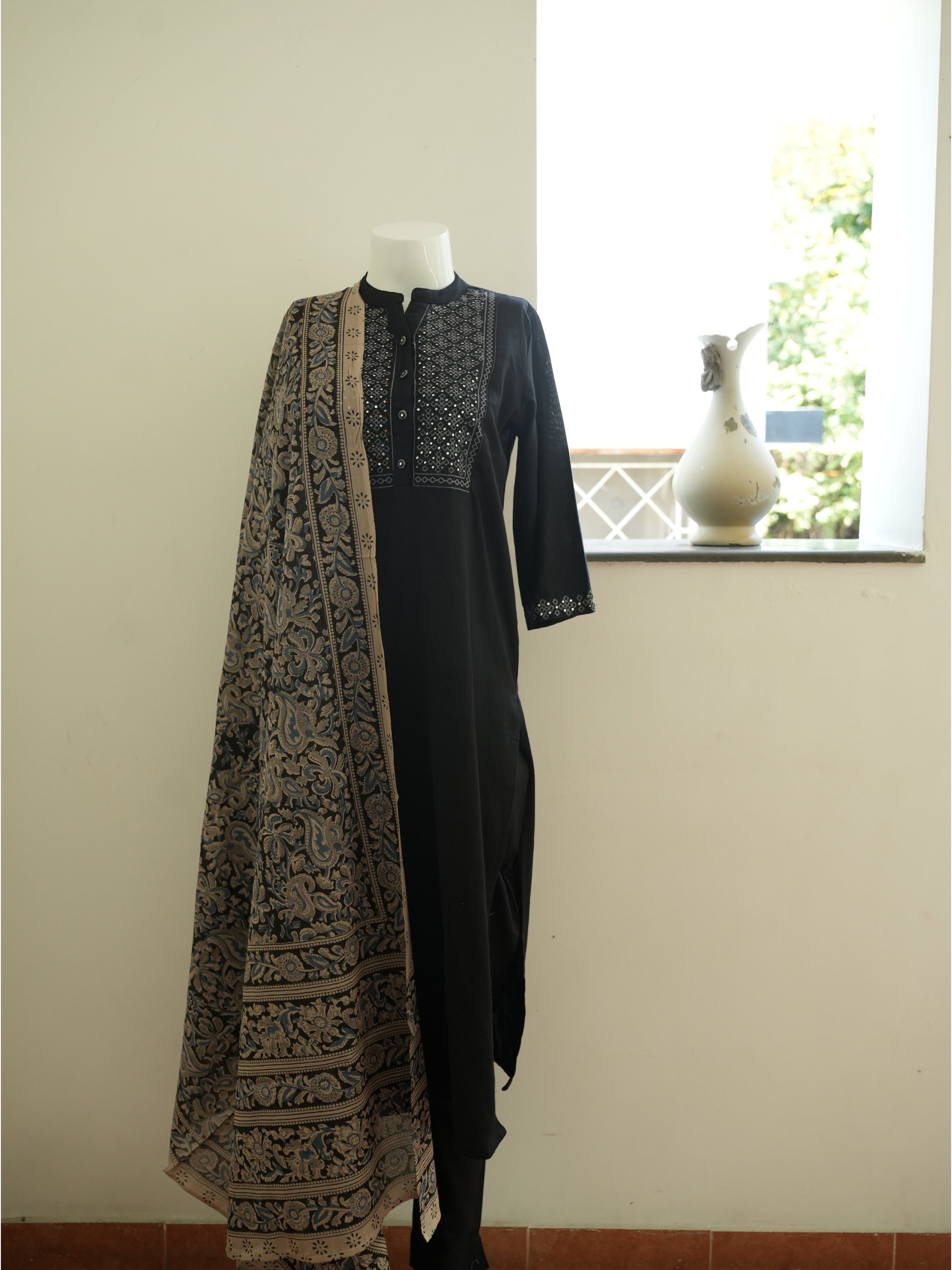 Black 3 Piece Salwar Set With Flower Print Duppatta