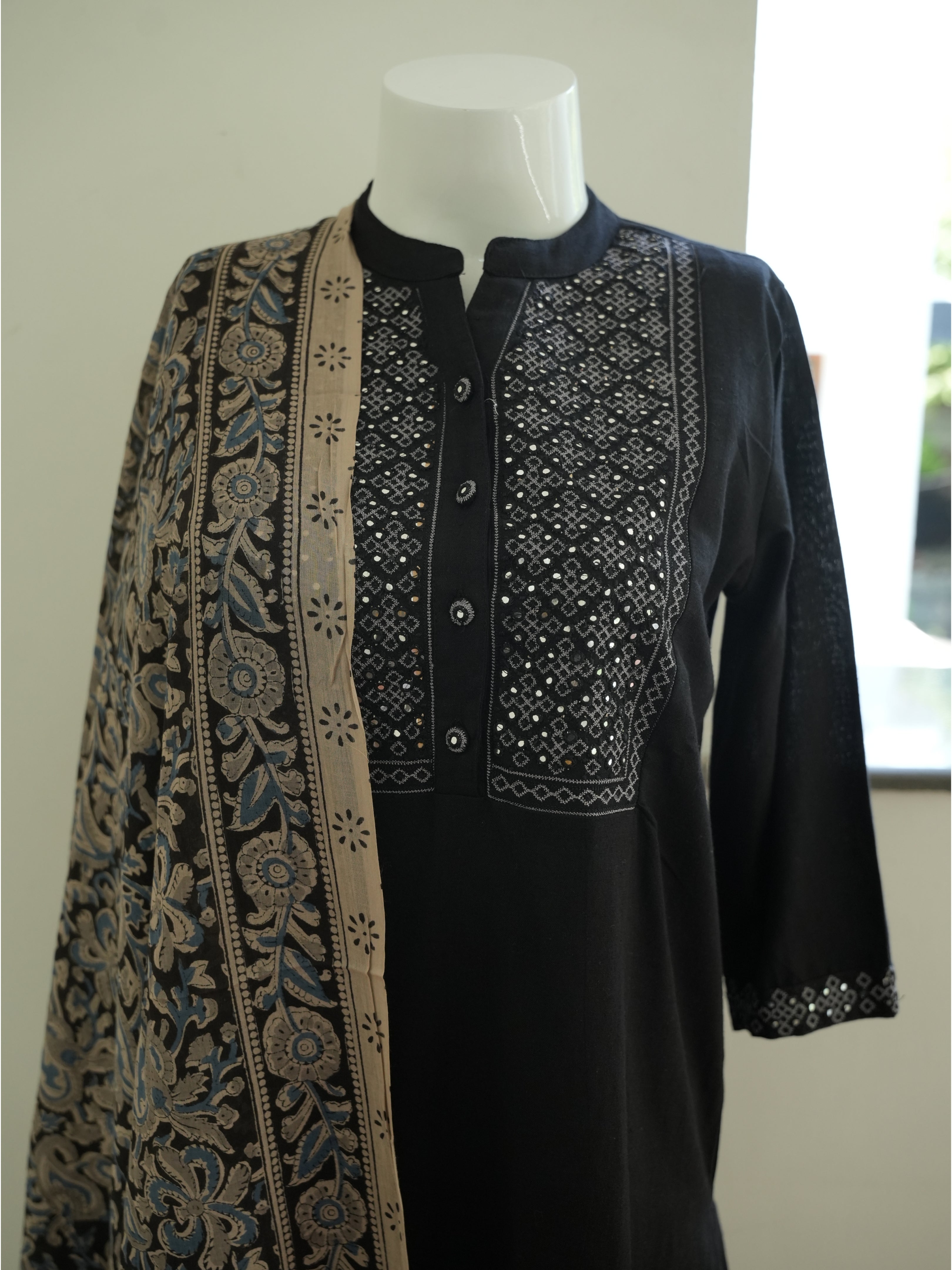 Black 3 Piece Salwar Set With Flower Print Duppatta