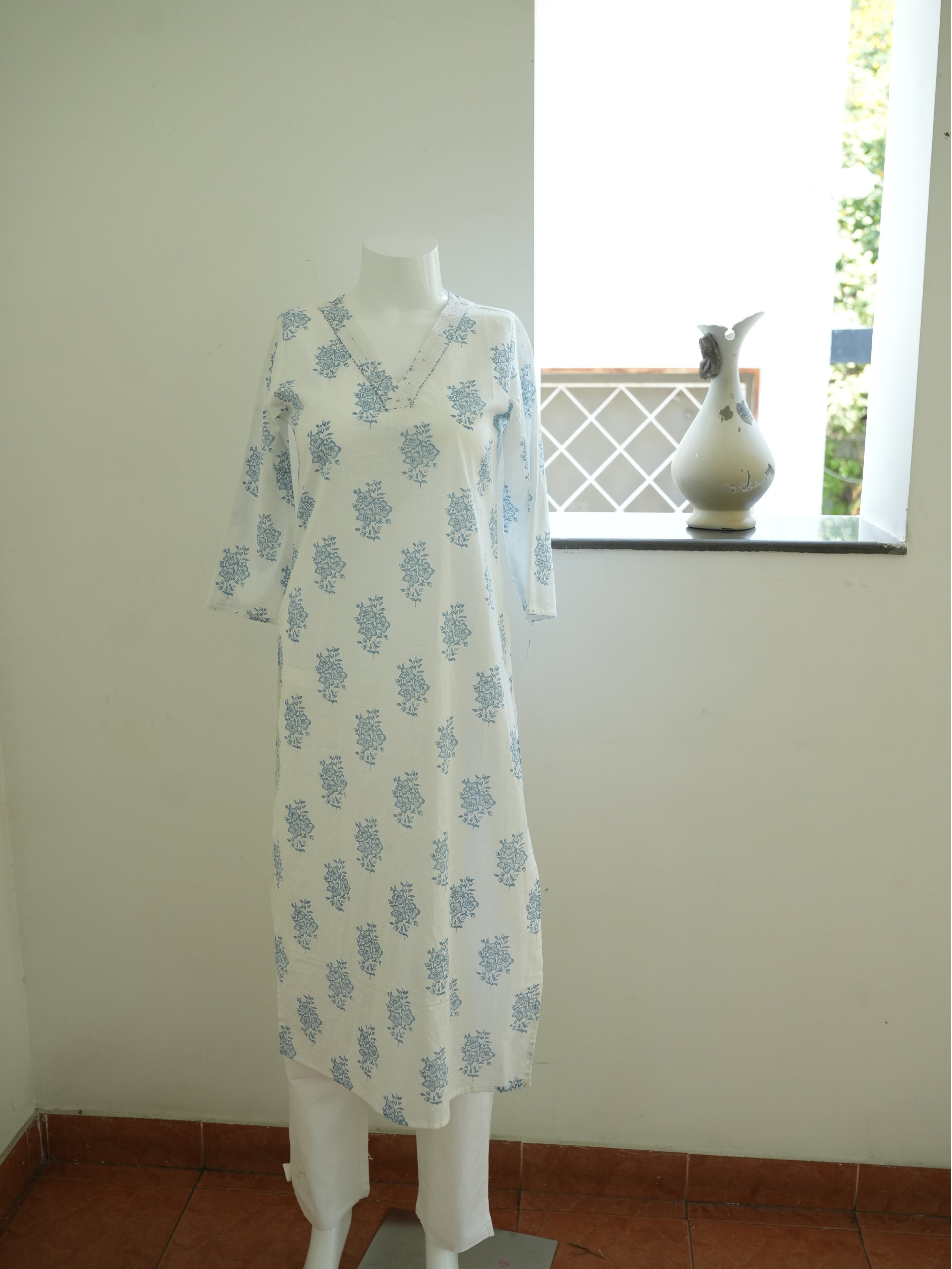 White With Blue Block Print 1 Piece Long Kurtha