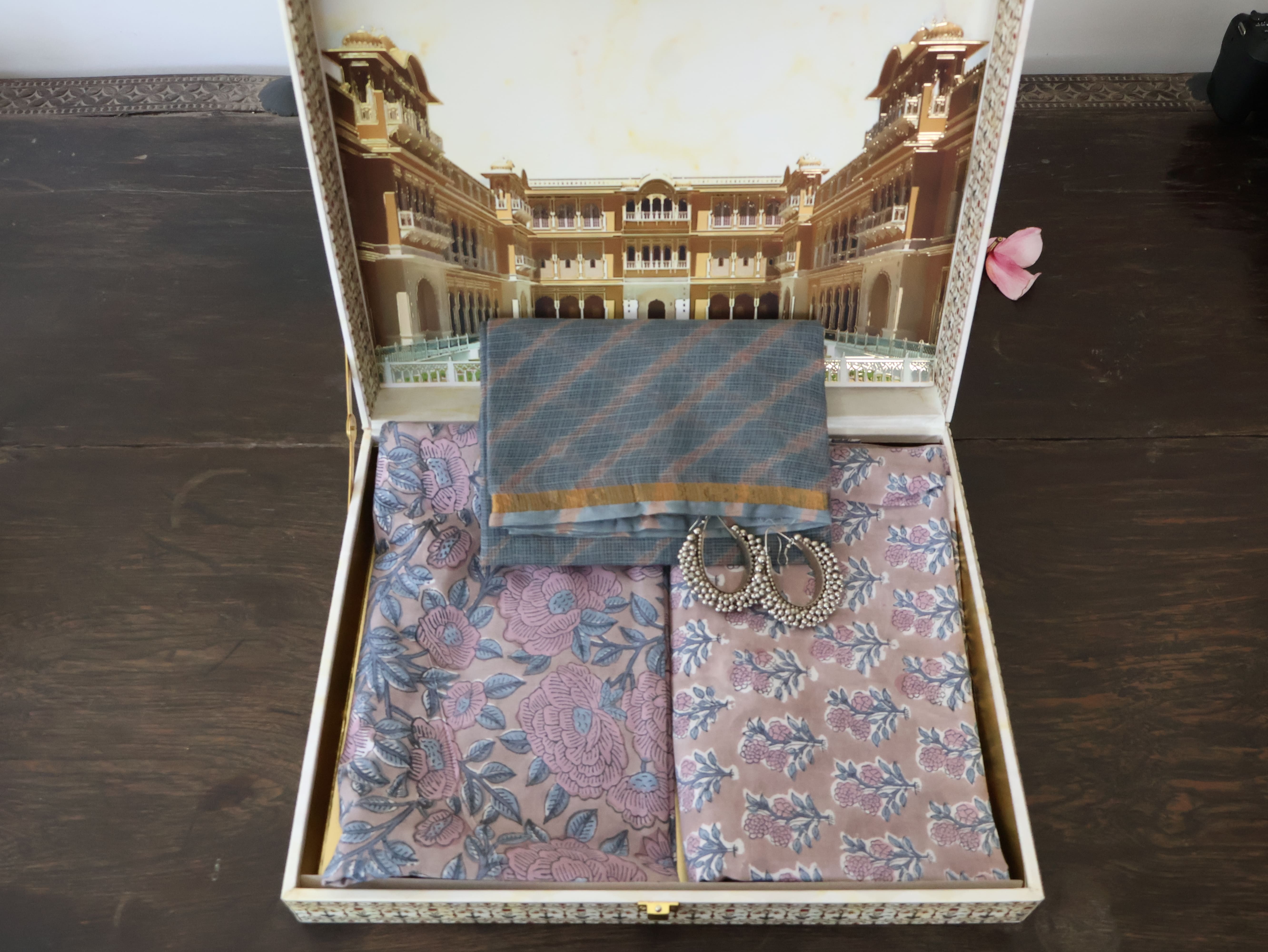 Purplish Grey Cotton Set with Kota Dori Duppata